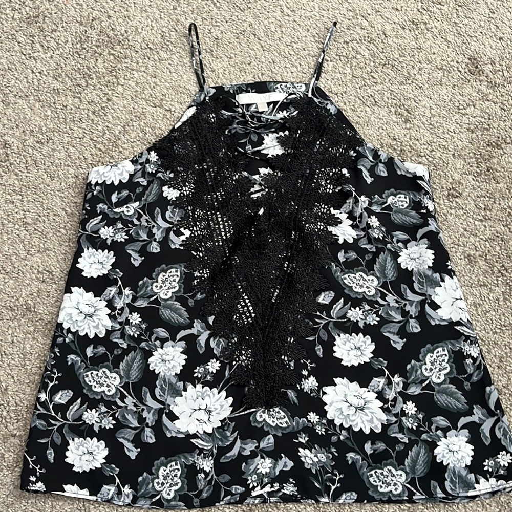 Wayf Flower tank top